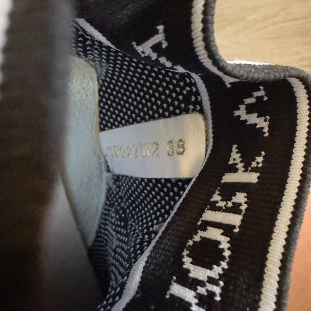 Valentino Garavani White Rockstud High Top Sock Sneakers EU 38 - Picture 10 of 12